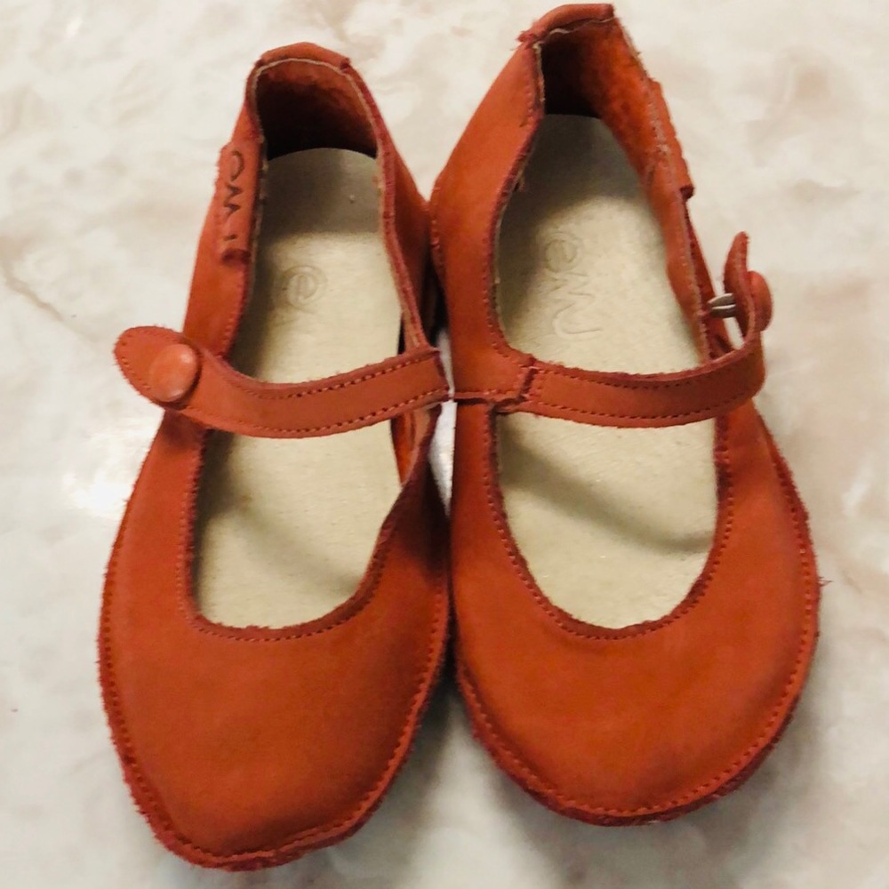Emu Orange Leather Mary Janes Size 8